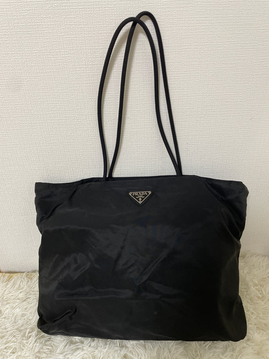 Prada Black Tote Bags A-16516