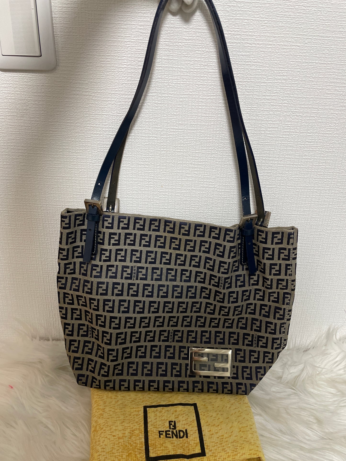 Fendi Navy Tote Bags A-16520