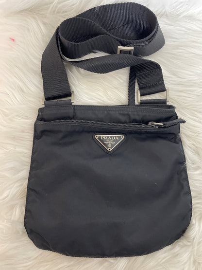 Prada Black Shoulder Bags A-16530