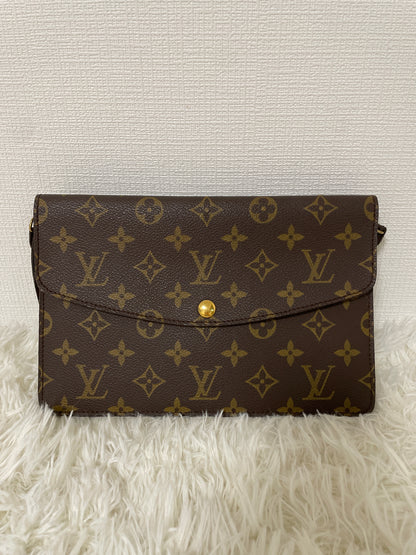 Louis Vuitton Brown Shoulder Bags A-16533