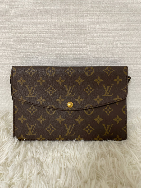 Louis Vuitton Brown Shoulder Bags A-16533