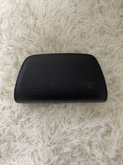 Louis Vuitton Black Pouches A-16541
