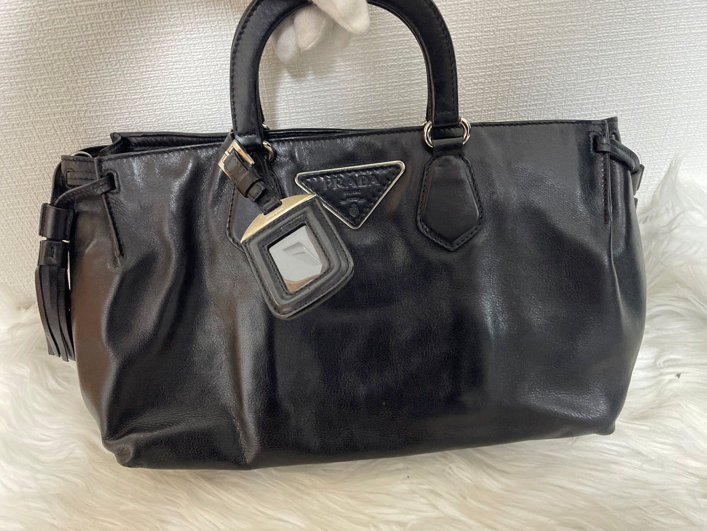 Prada Black Handle Bags A-16543