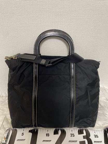 Prada Black Tote Bags A-16549