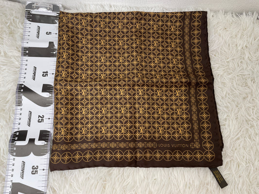 Louis Vuitton Brown Scarves A-16564