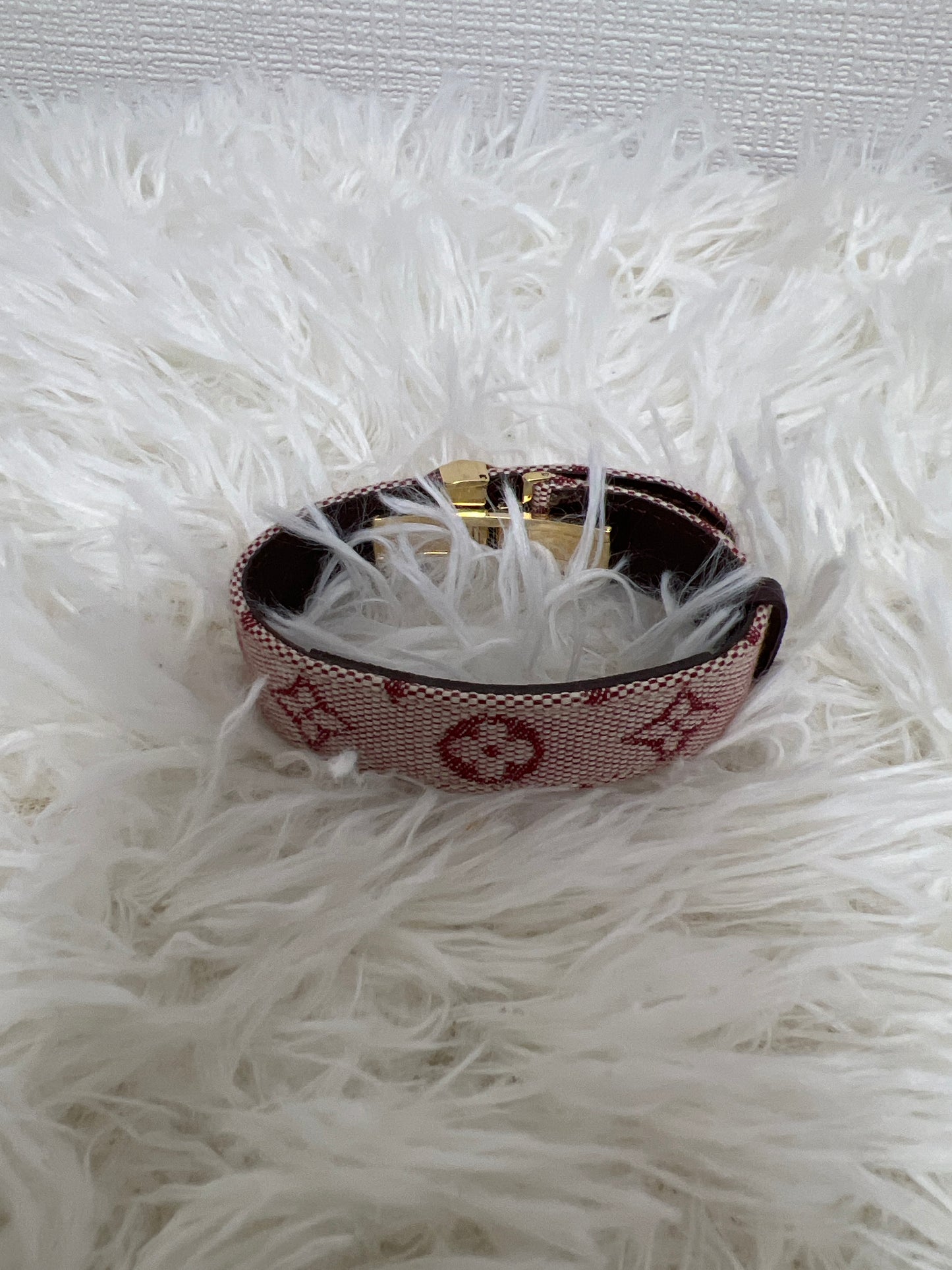 Louis Vuitton Red Small goods A-16579