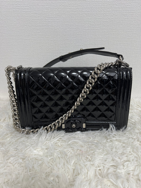 Chanel Black Shoulder Bags A-16580
