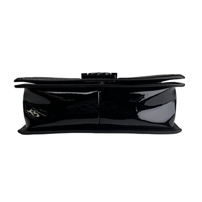 Chanel Black Shoulder Bags A-16580