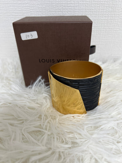 Louis Vuitton Gold Small goods A-16581