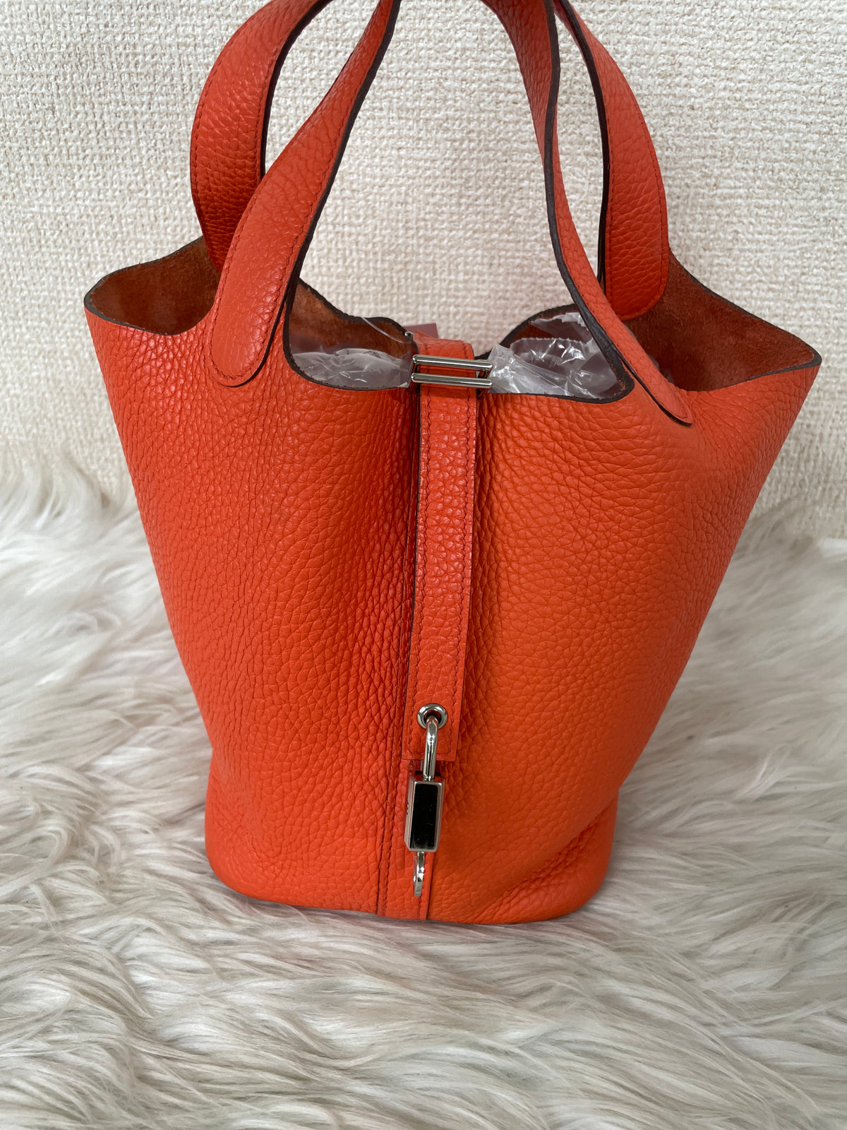 Hermes Orange Shoulder Bags A-16589