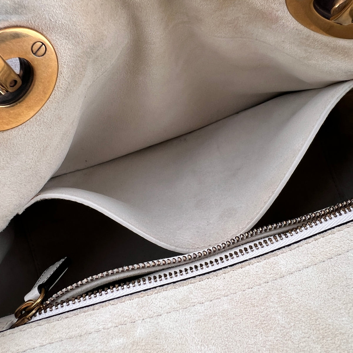 Dior White Shoulder Bags A-16591