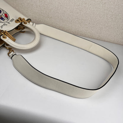 Dior White Shoulder Bags A-16591
