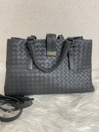 Bottega Veneta Gray Shoulder Bags A-16596