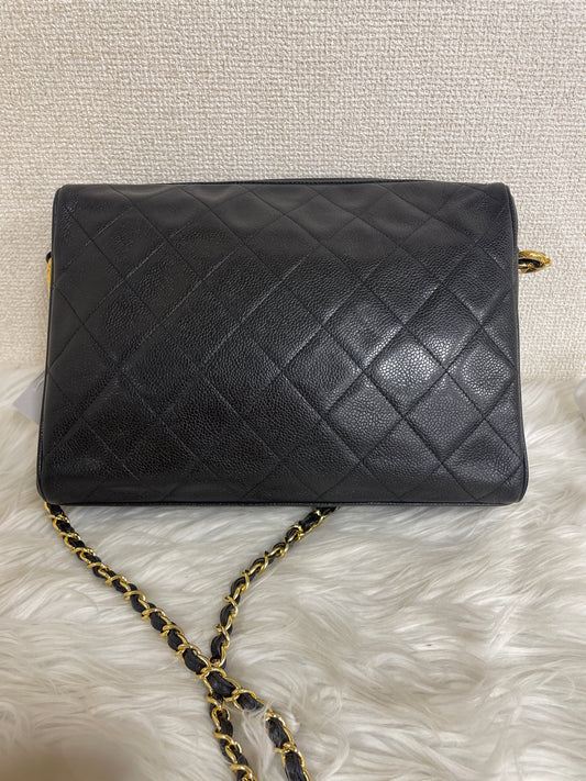 Chanel Black Shoulder Bags A-16603