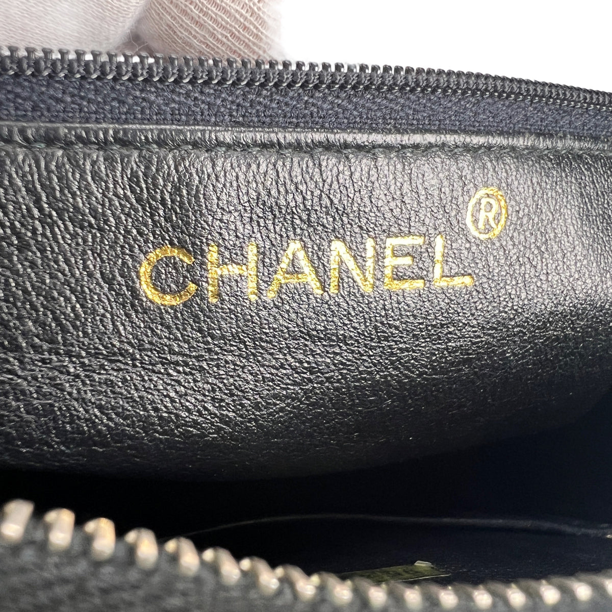 Chanel Black Shoulder Bags A-16603