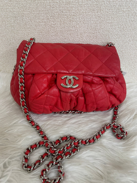 Chanel Red Shoulder Bags A-16604