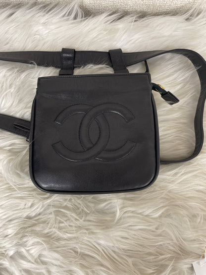 Chanel Black Shoulder Bags A-16609