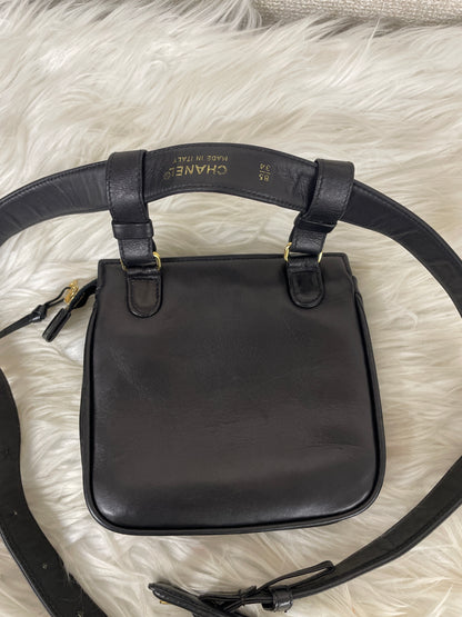Chanel Black Shoulder Bags A-16609