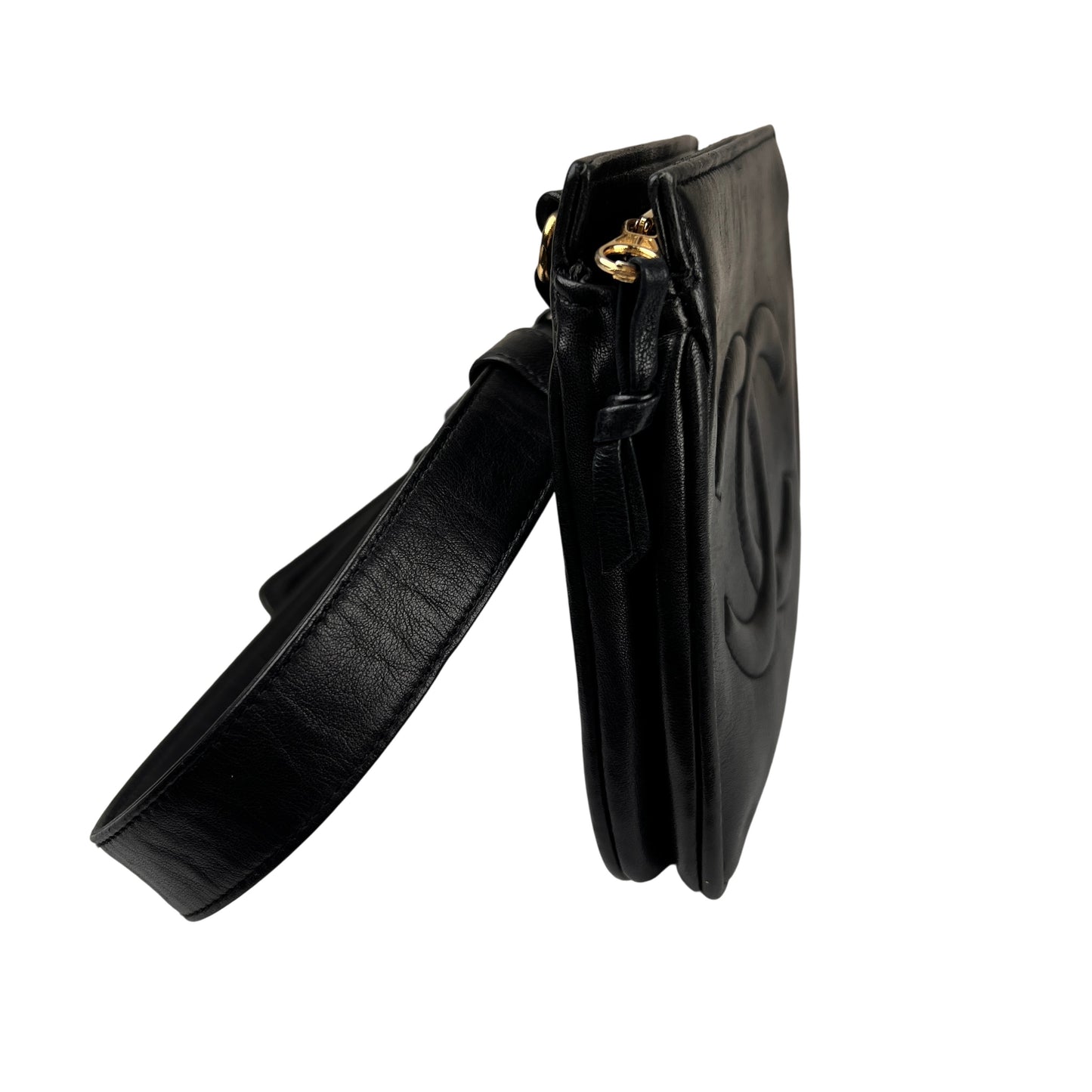 Chanel Black Shoulder Bags A-16609