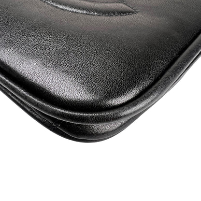 Chanel Black Shoulder Bags A-16609