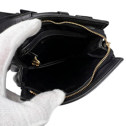 Chanel Black Shoulder Bags A-16609