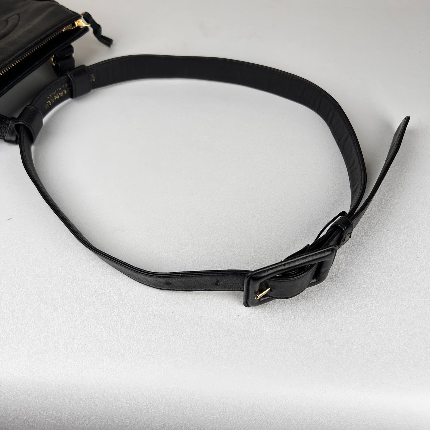 Chanel Black Shoulder Bags A-16609