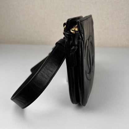Chanel Black Shoulder Bags A-16609