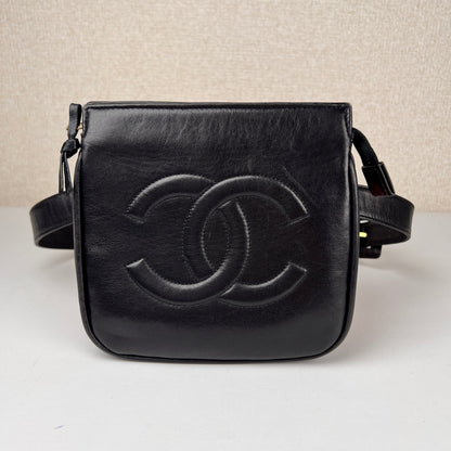 Chanel Black Shoulder Bags A-16609