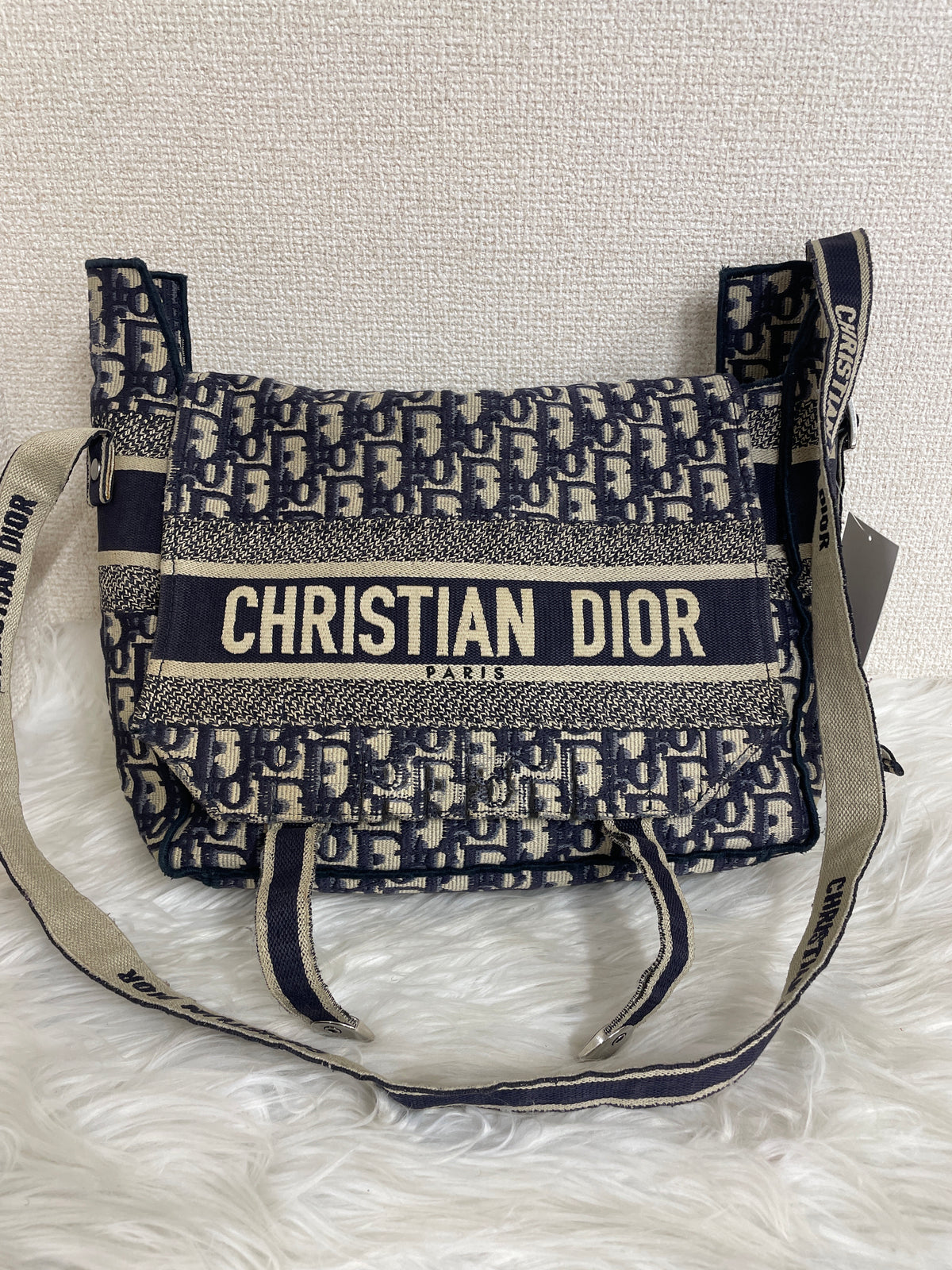 Dior Navy Shoulder Bags A-16610