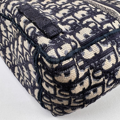 Dior Navy Shoulder Bags A-16610