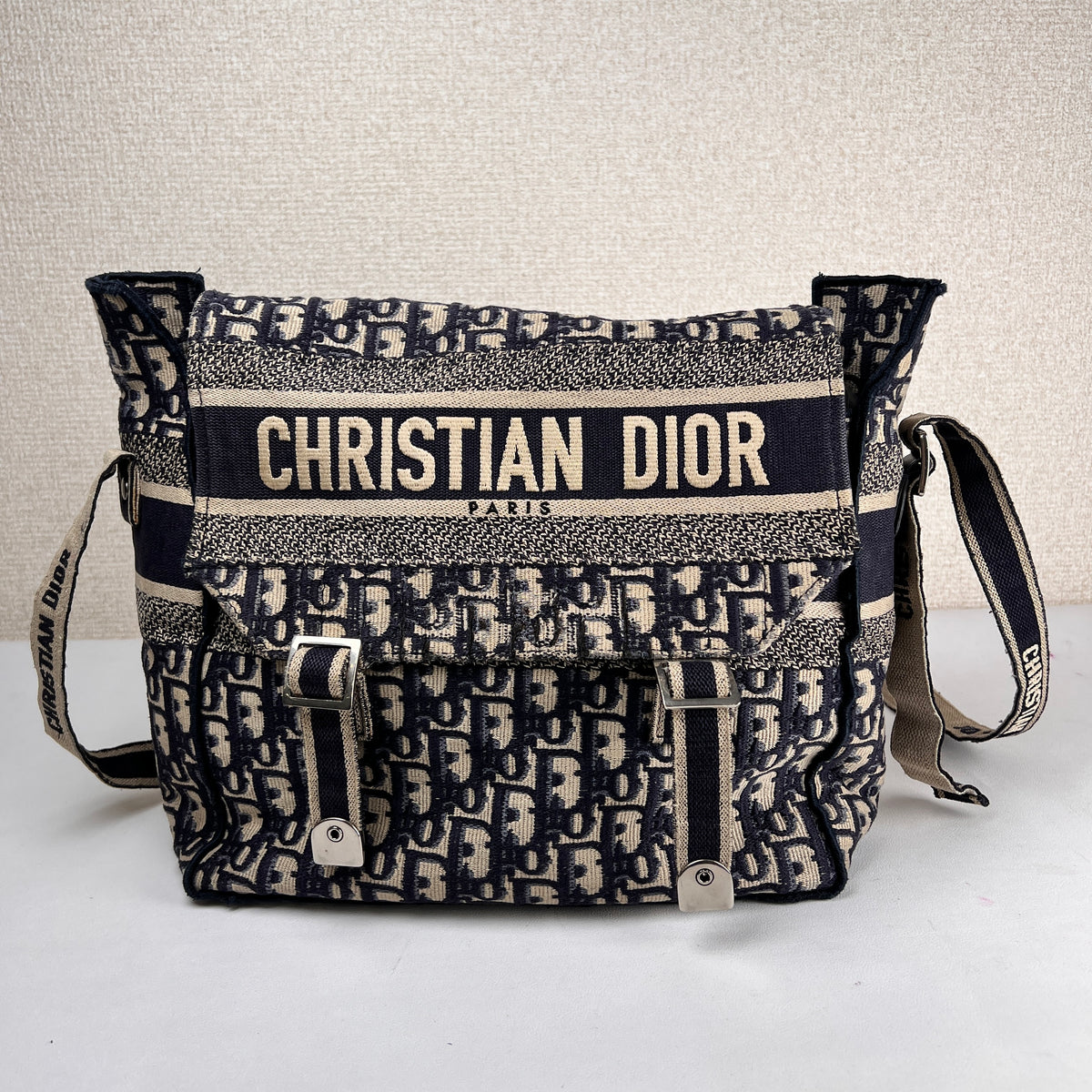 Dior Navy Shoulder Bags A-16610