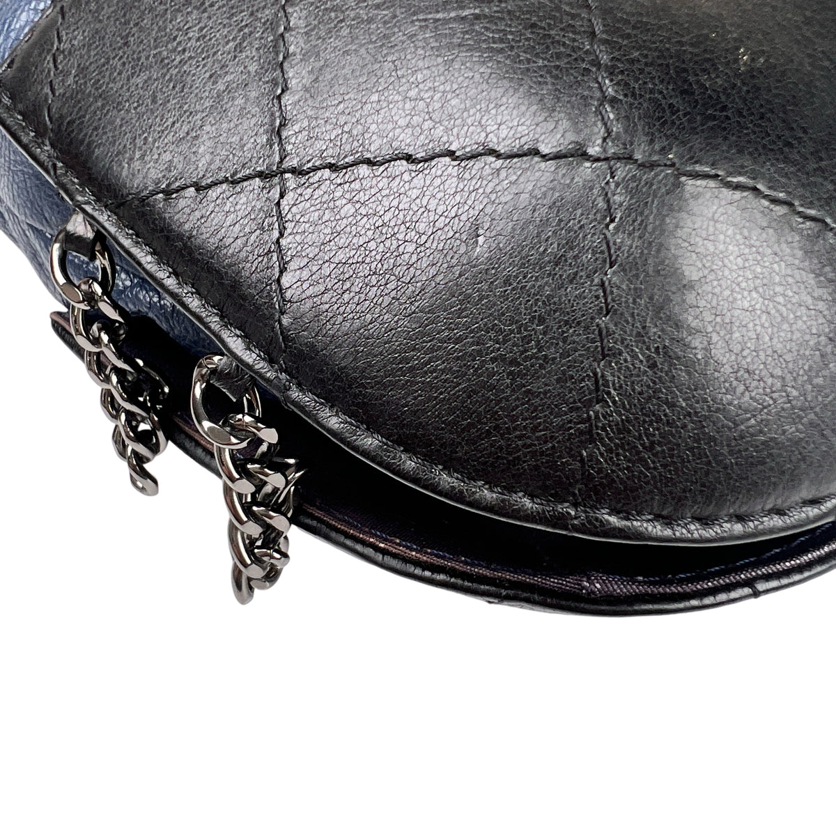 Chanel Navy Shoulder Bags A-16615