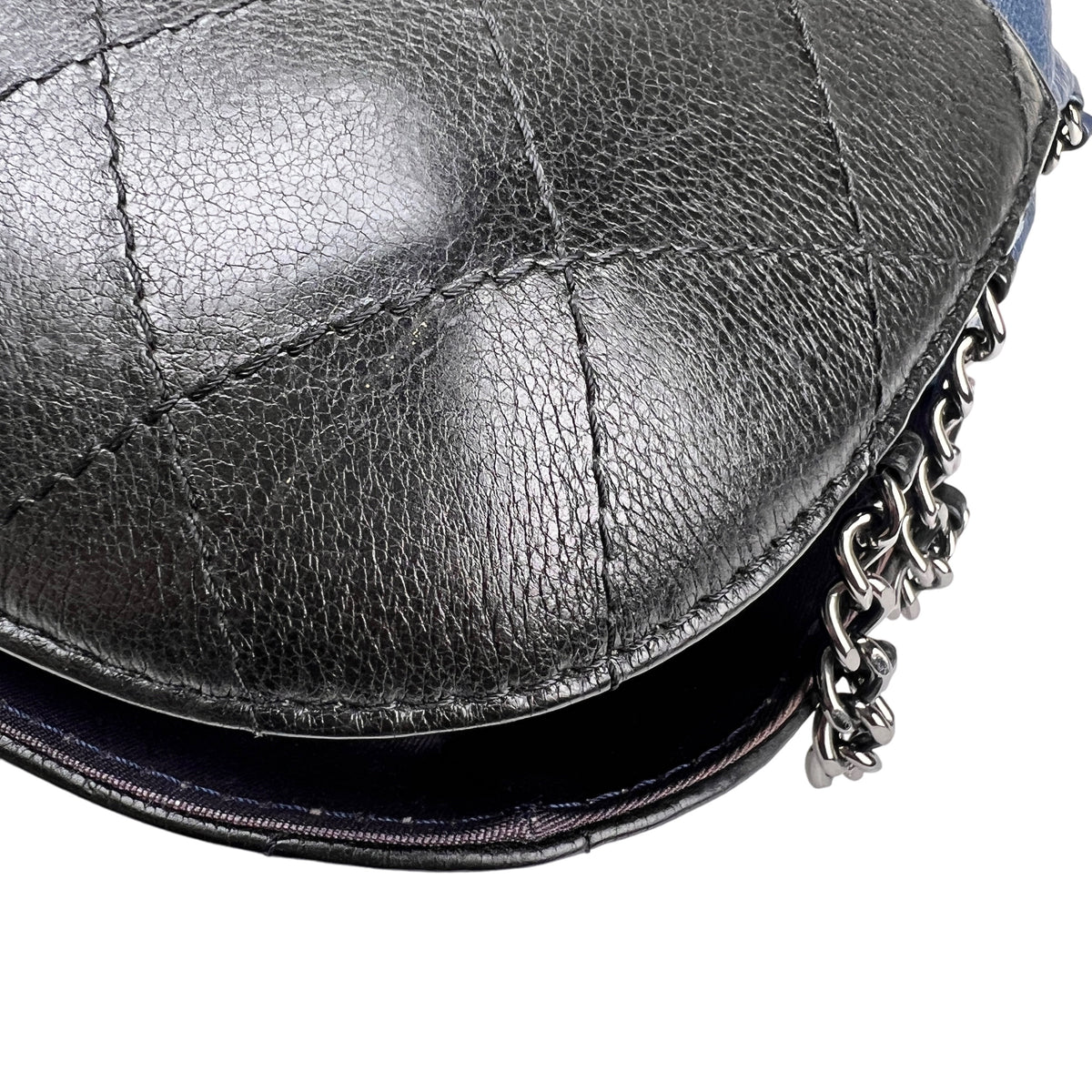 Chanel Navy Shoulder Bags A-16615