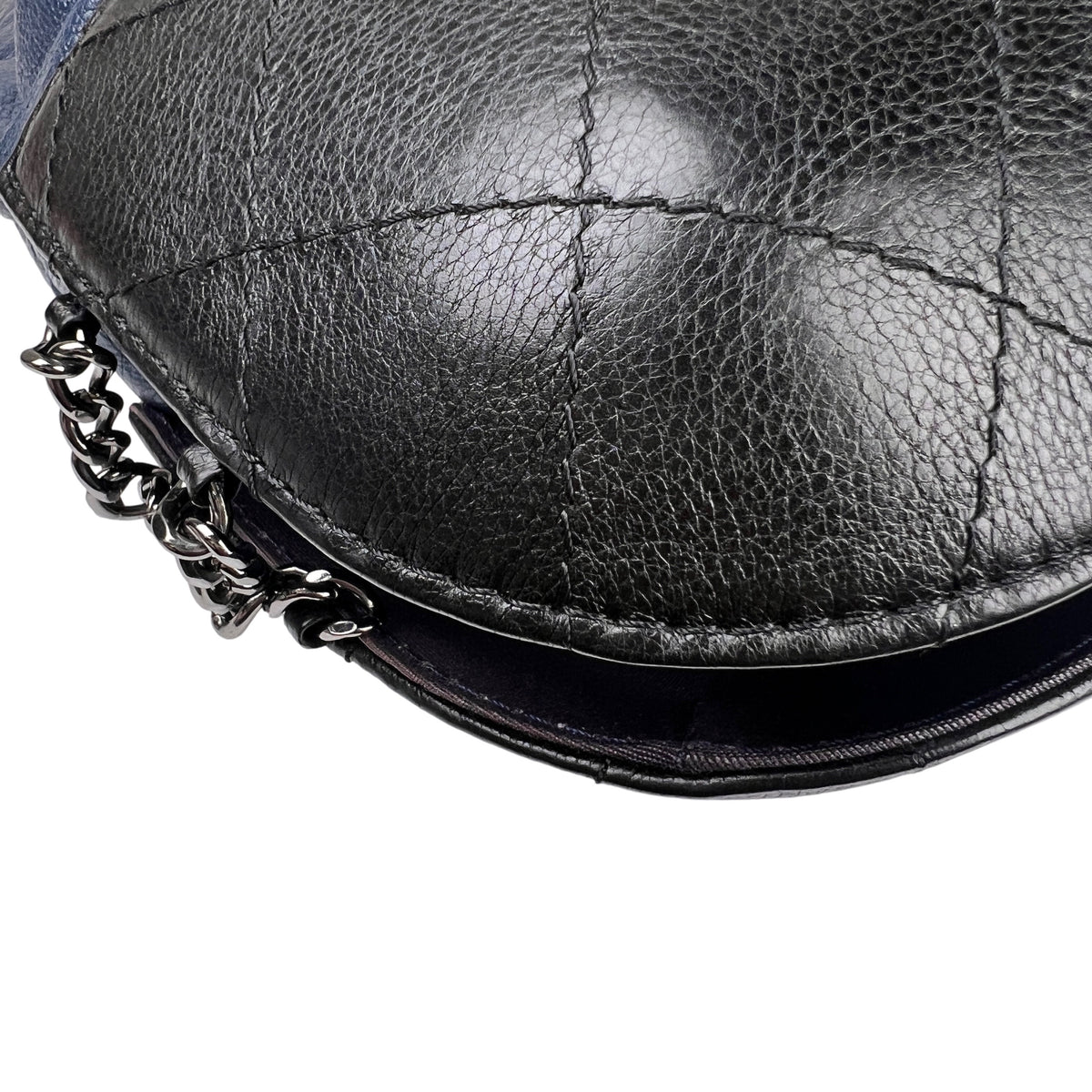 Chanel Navy Shoulder Bags A-16615