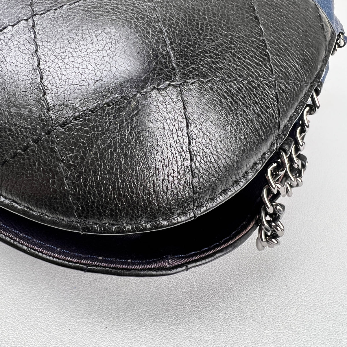 Chanel Navy Shoulder Bags A-16615