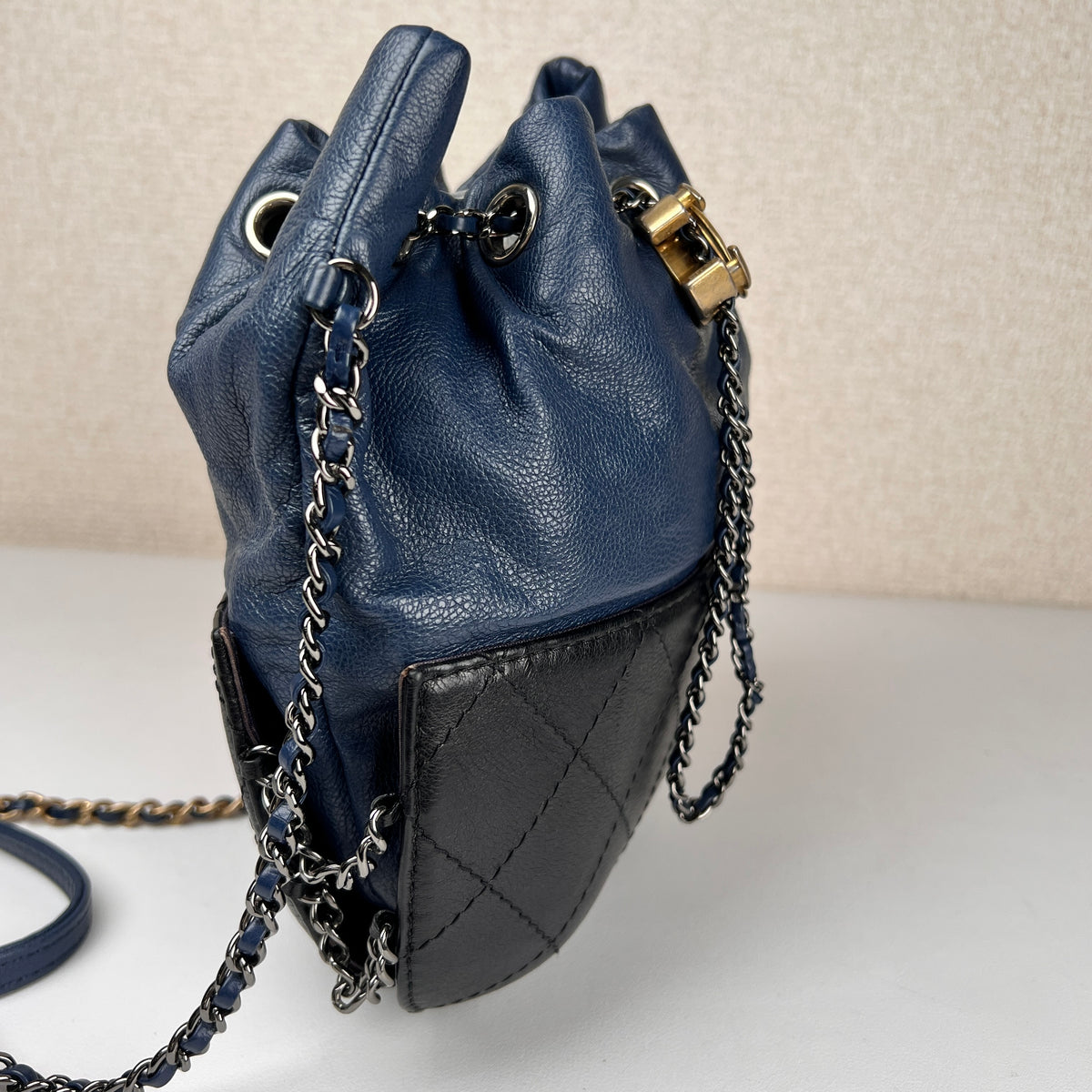 Chanel Navy Shoulder Bags A-16615