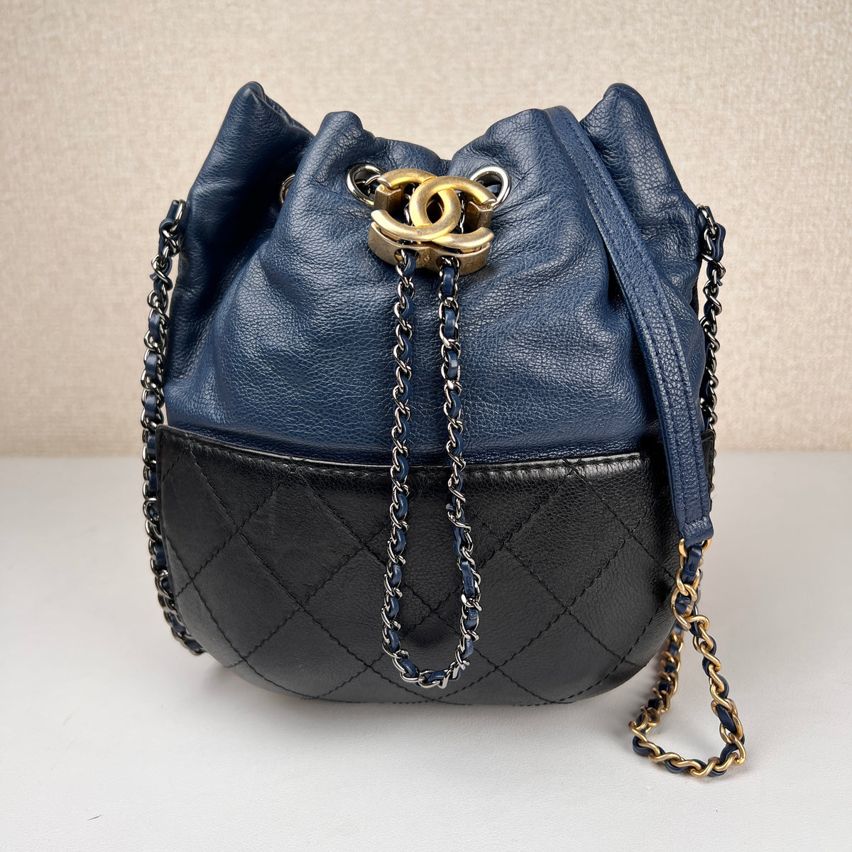 Chanel Navy Shoulder Bags A-16615