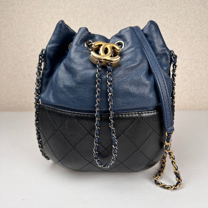 Chanel Navy Shoulder Bags A-16615