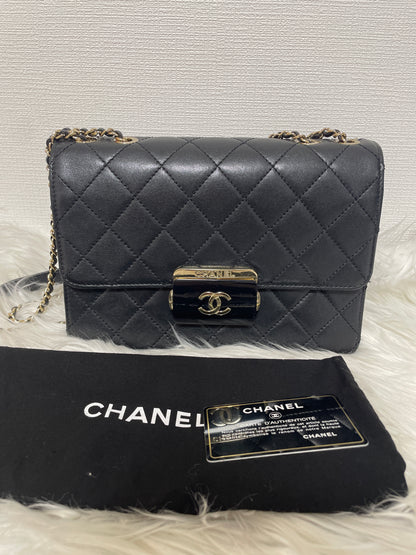 Chanel Black Handle Bags A-16616