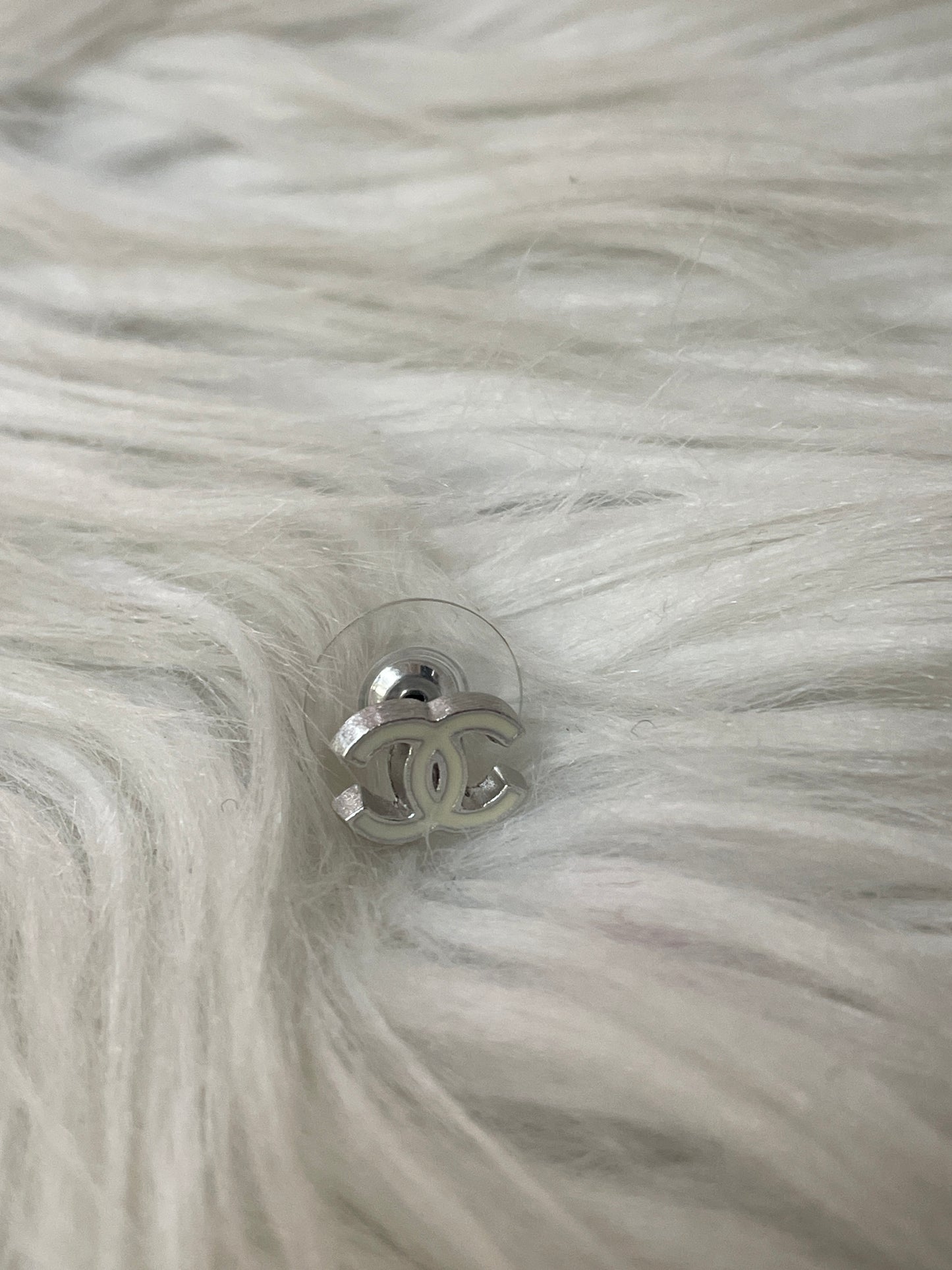 Chanel White Small goods A-16619