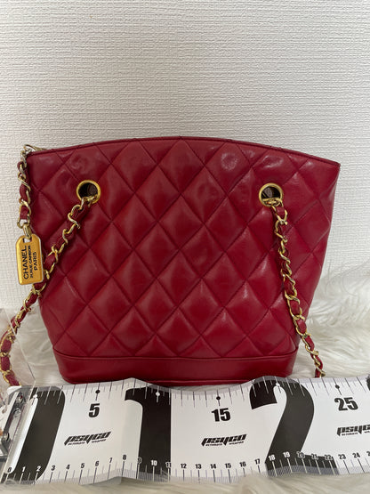 Chanel Red Shoulder Bags A-16625