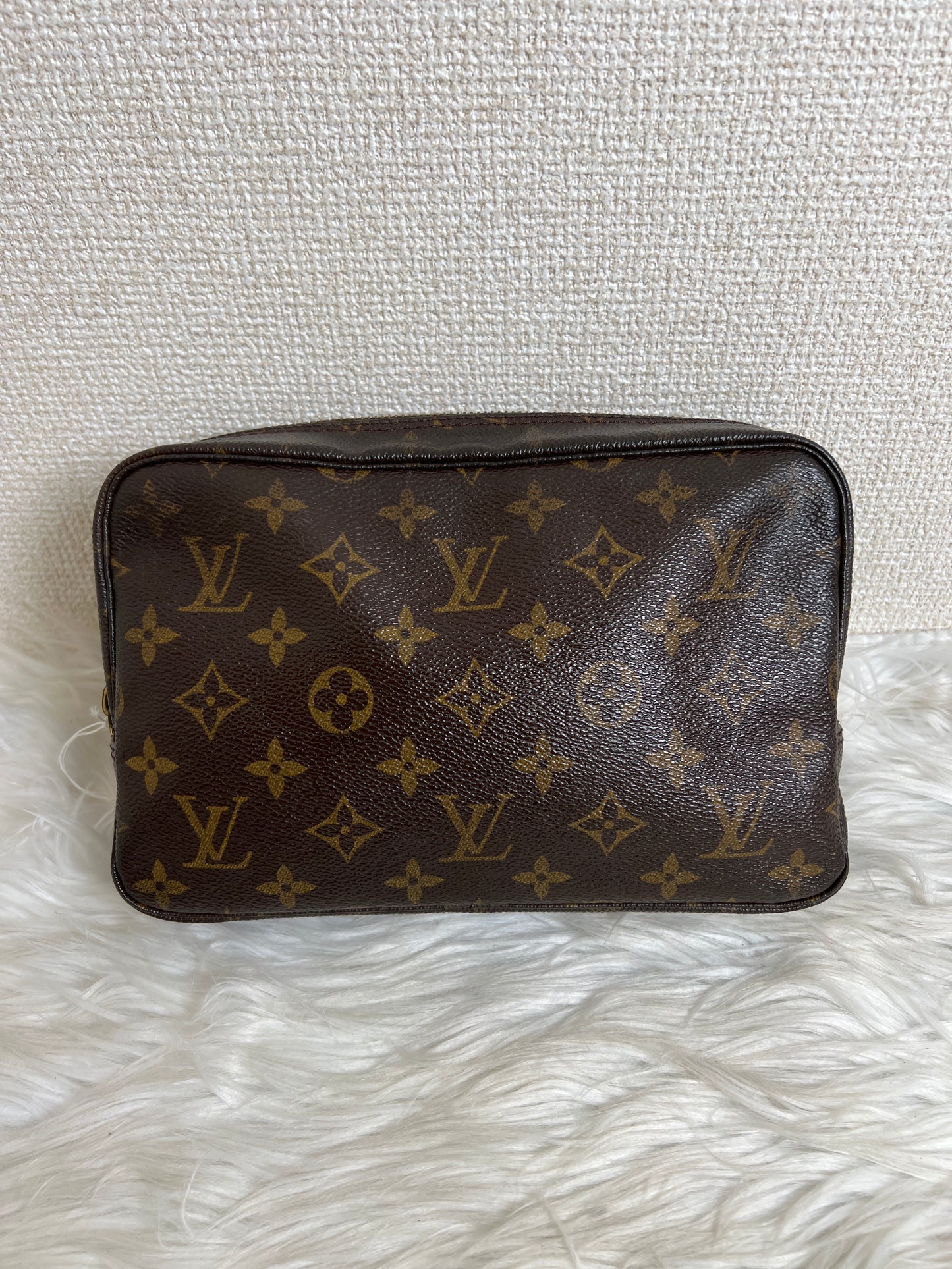 Louis Vuitton Brown Pouches A-16643