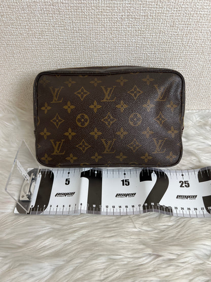 Louis Vuitton Brown Pouches A-16643