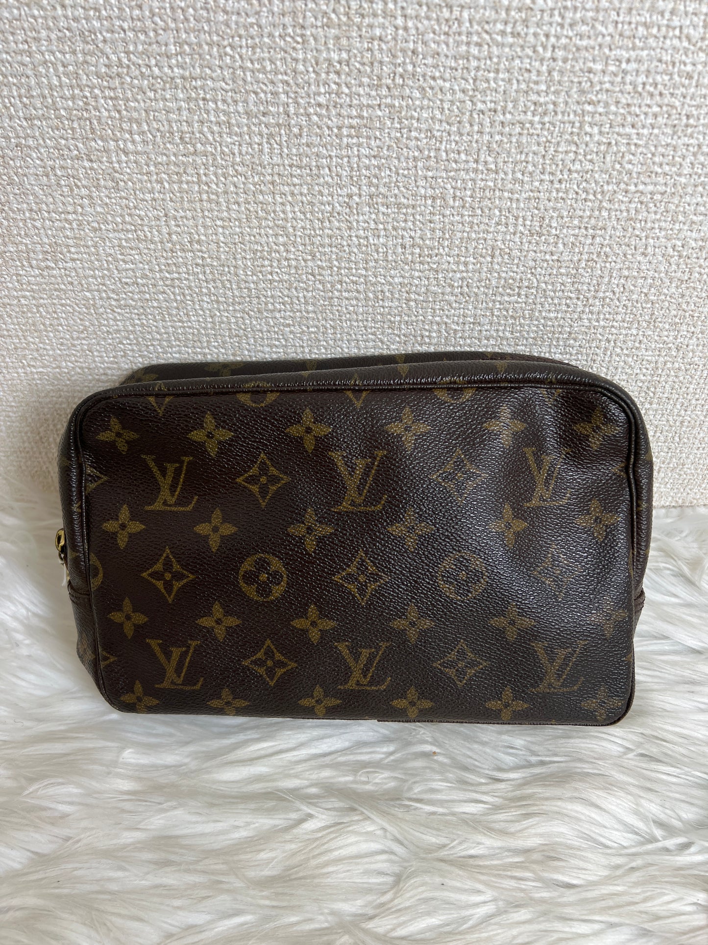 Louis Vuitton Brown Pouches A-16649