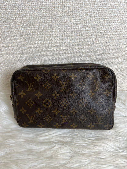 Louis Vuitton Brown Pouches A-16649