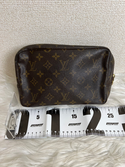Louis Vuitton Brown Pouches A-16649
