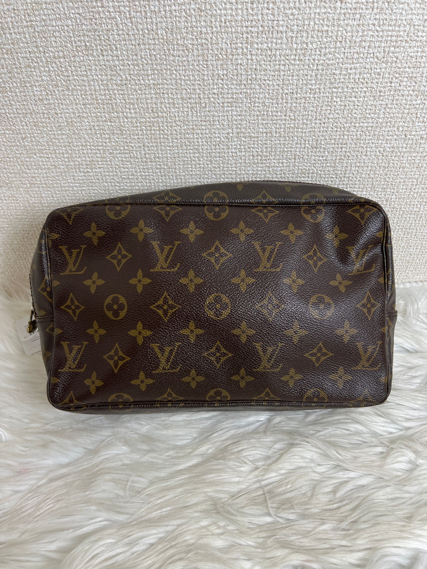 Louis Vuitton Brown Pouches A-16651