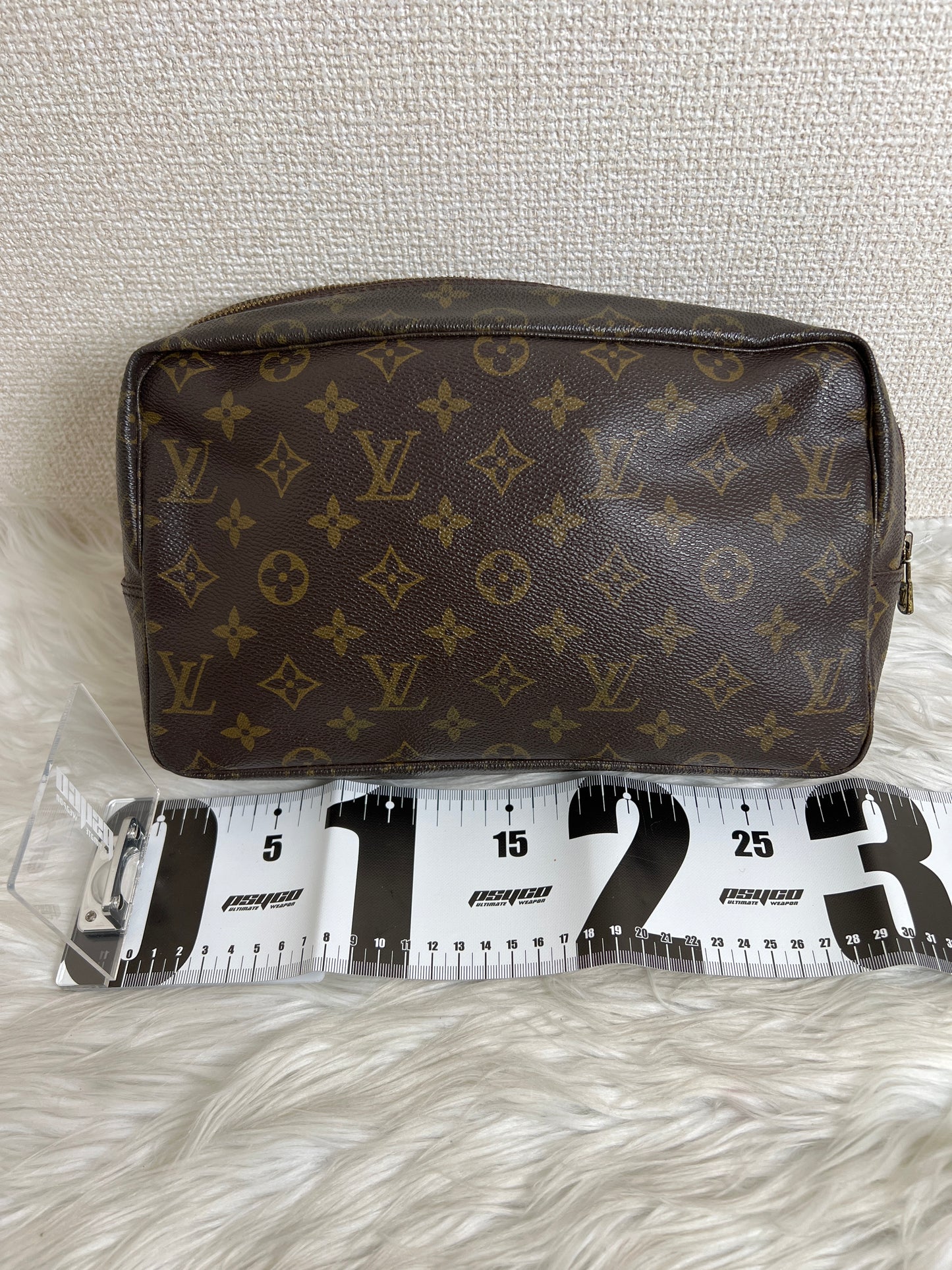 Louis Vuitton Brown Pouches A-16651