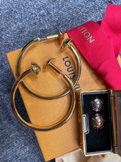 Louis Vuitton Gold Earrings A-16653