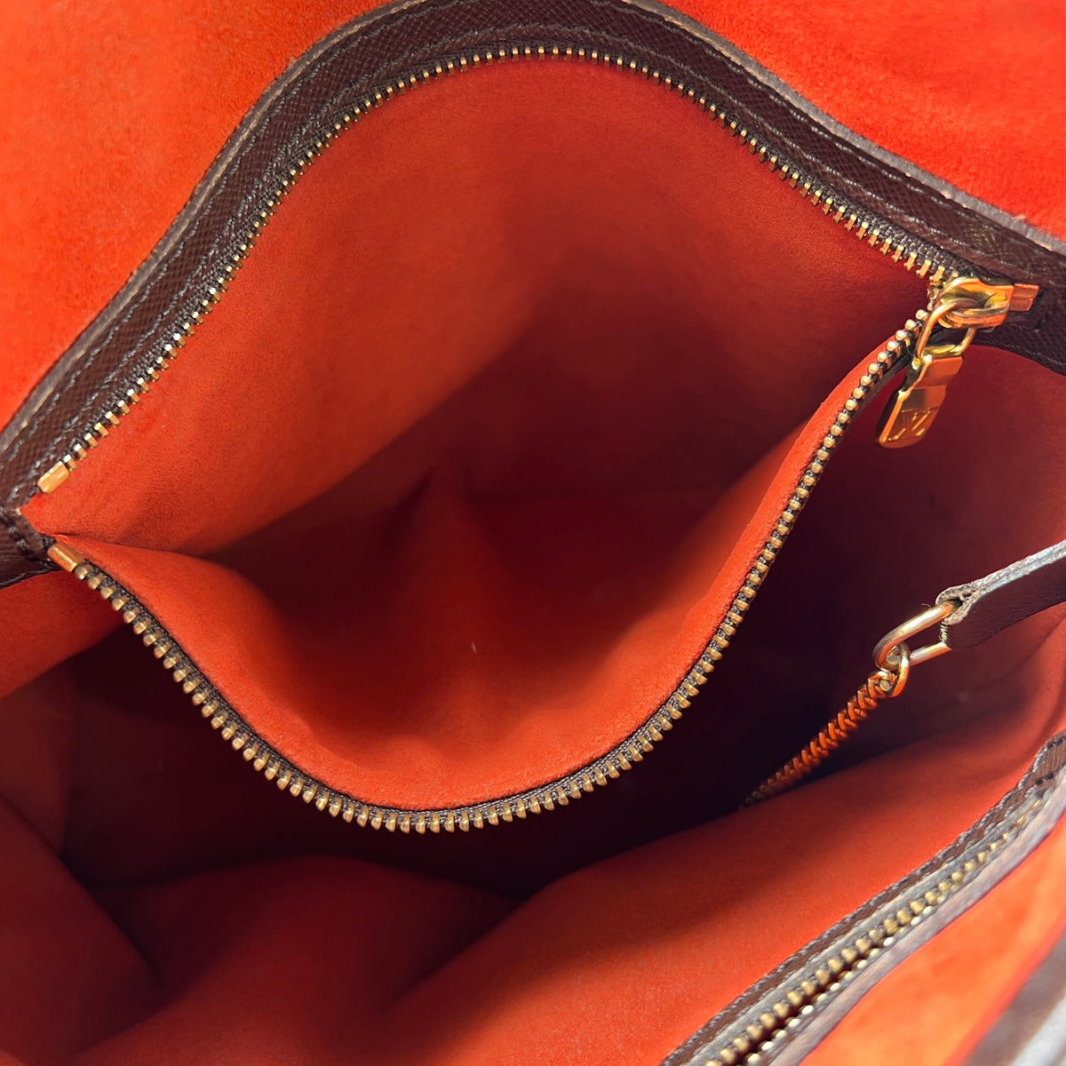 Louis Vuitton Brown Tote Bags A-16654